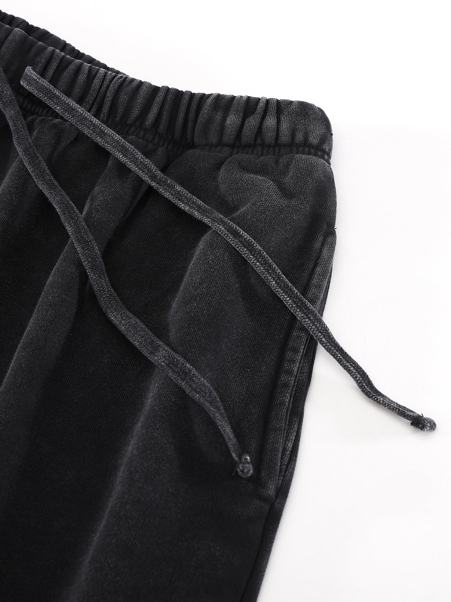 BENOÎT Snow Washed Raw Hem Shorts